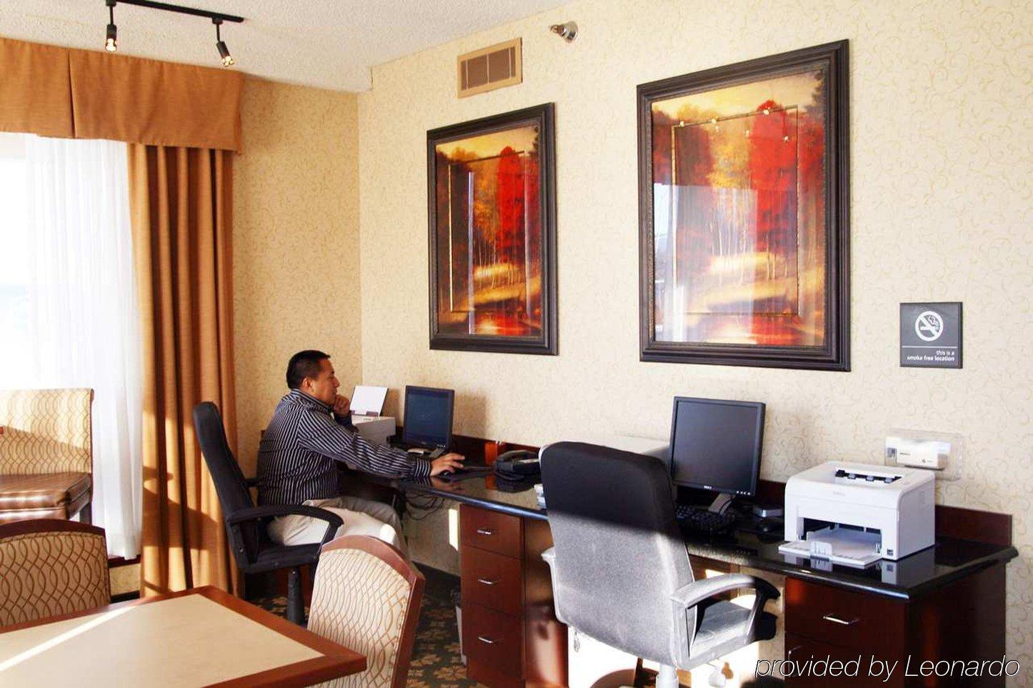 Hampton Inn Des Moines-Airport Зручності фото