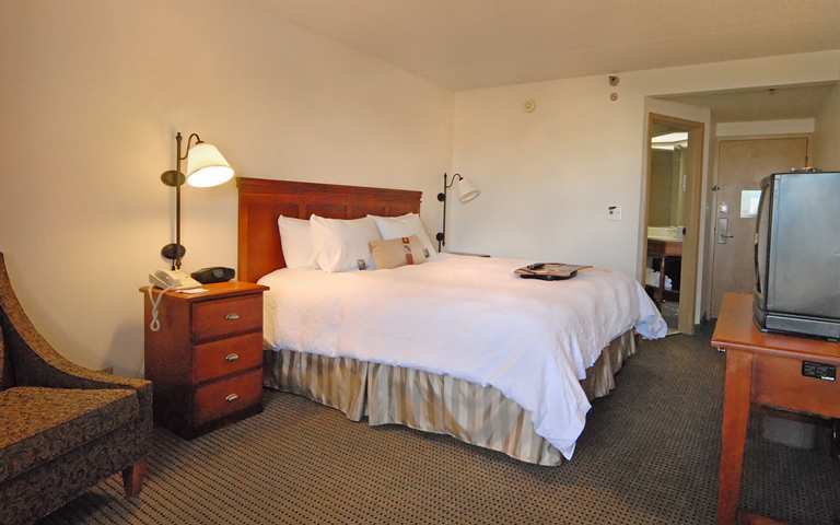 Hampton Inn Des Moines-Airport Екстер'єр фото