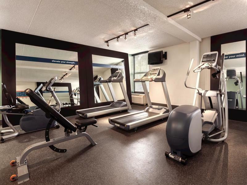 Hampton Inn Des Moines-Airport Екстер'єр фото